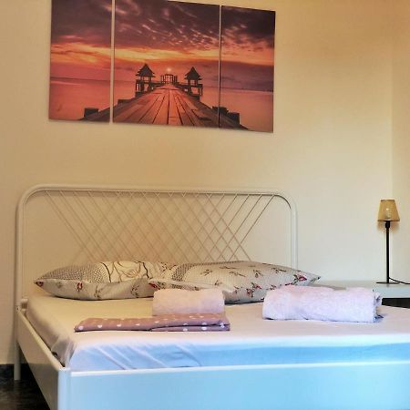 Argo Apartment 15Min From The Airport, 1Min From The Beach Artemis City Center Kültér fotó